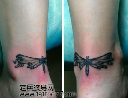 美女脚部蜻蜓纹身图片