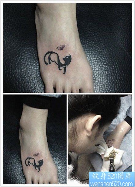 女孩子脚背可爱潮流的猫咪纹身图片