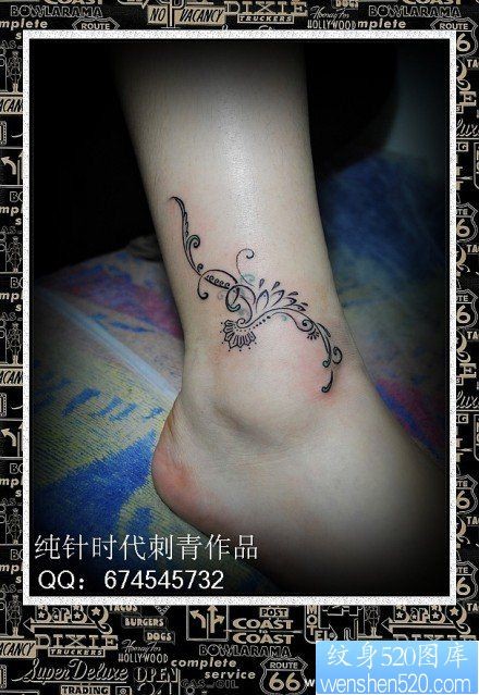 女人脚踝处时尚精美的图腾藤蔓纹身图片