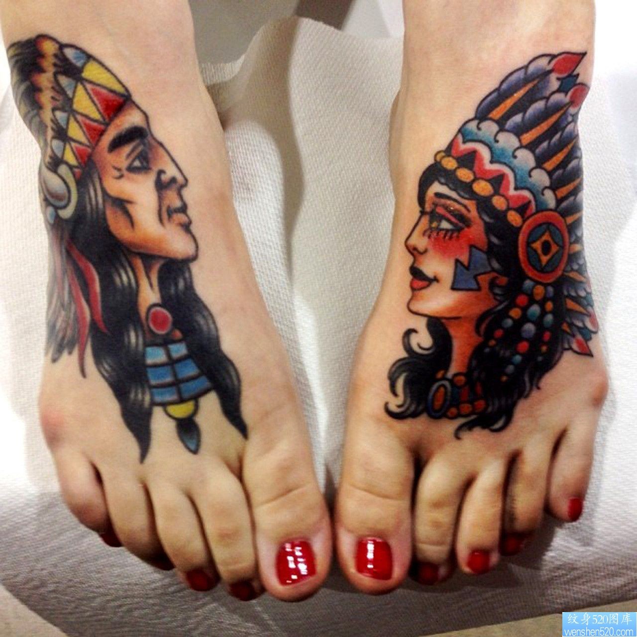 脚背上一幅印第安人物纹身图片