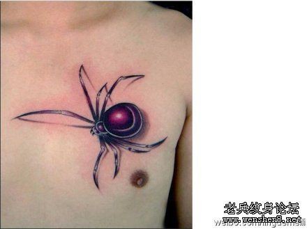 纹身520图库：胸口蜘蛛文身图片作品