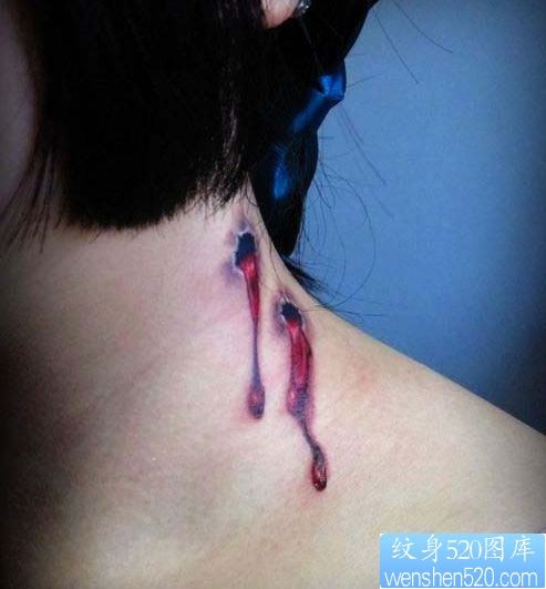 颈部经典的弹孔血滴纹身图片