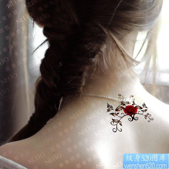 一幅女人脖子花纹身图片由纹身520图库推荐