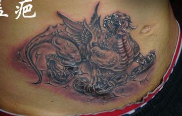 腹部纹身图片：腹部神兽貔貅纹身图片纹身作品