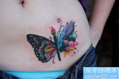 女人腹部好看的蝴蝶翅膀纹身图片