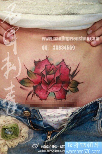 女人腹部疤痕遮盖－精美潮流的school玫瑰花纹身图片