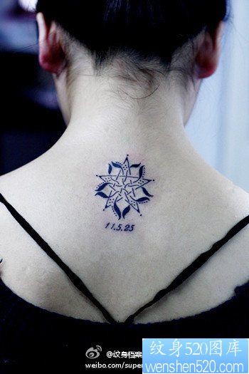 女人颈部流行精美的五角星纹身图片