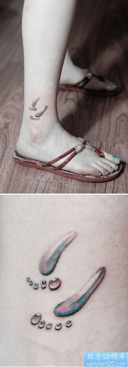 女人腿部小巧的水滴脚印纹身图片