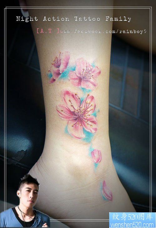 女人腿部漂亮好看的彩色小花卉纹身图片