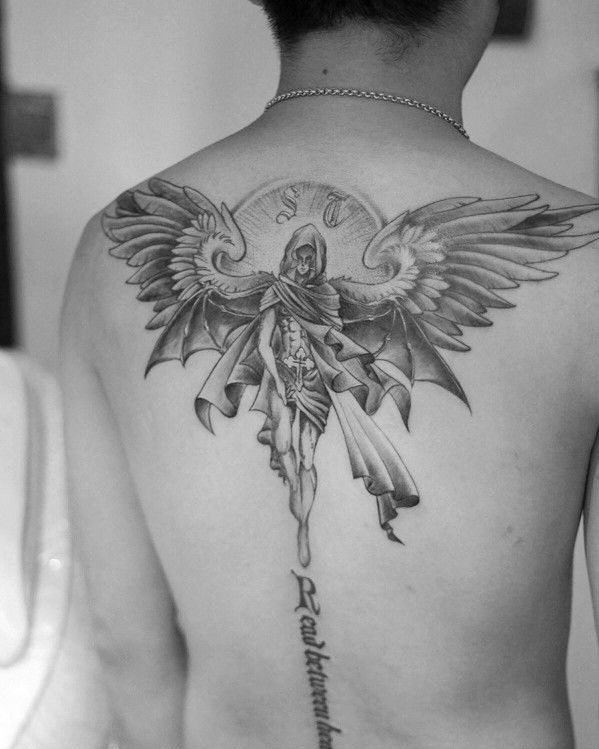 背部帅气的天使纹身