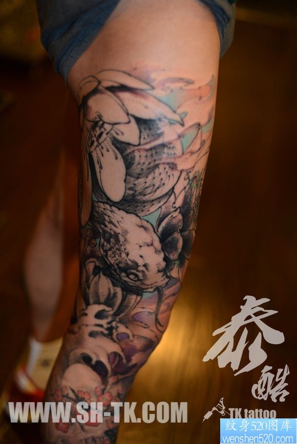 腿部包腿鱼莲花（2）纹身图片
