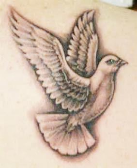 寓意和平的鸽子纹身图案