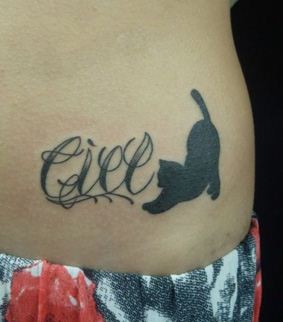 图腾小猫字母纹身