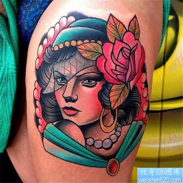 女人腿部彩色人物肖像女郎纹身作品