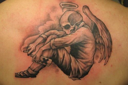 背部超有个性的天使纹身