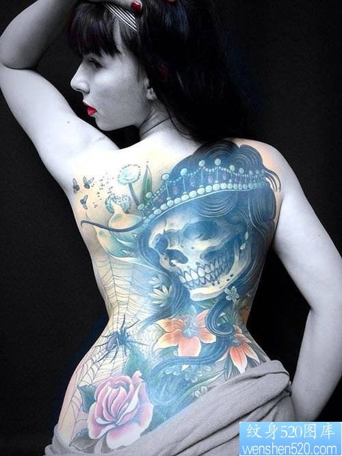 女性个性满背纹身图案