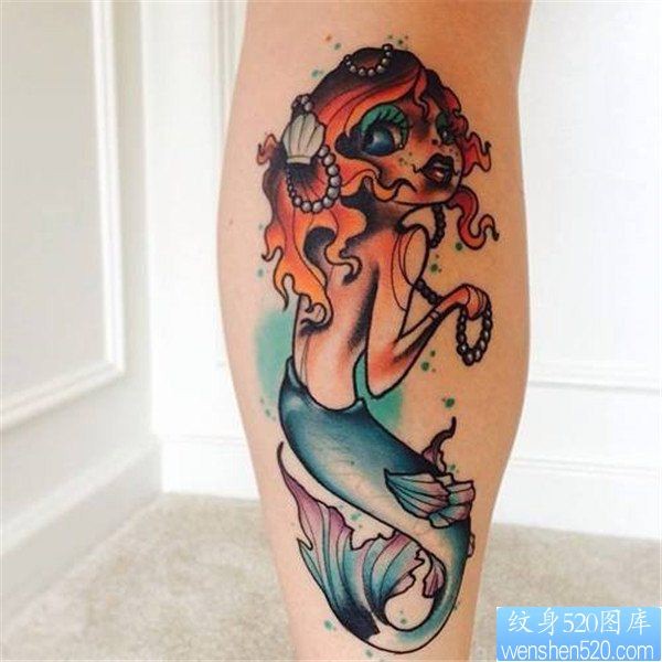 腿部个性美人鱼纹身图案