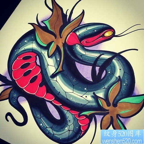 一款school风格蛇纹身图案