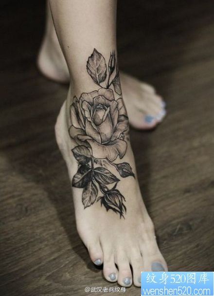 脚背个性玫瑰花纹身图案