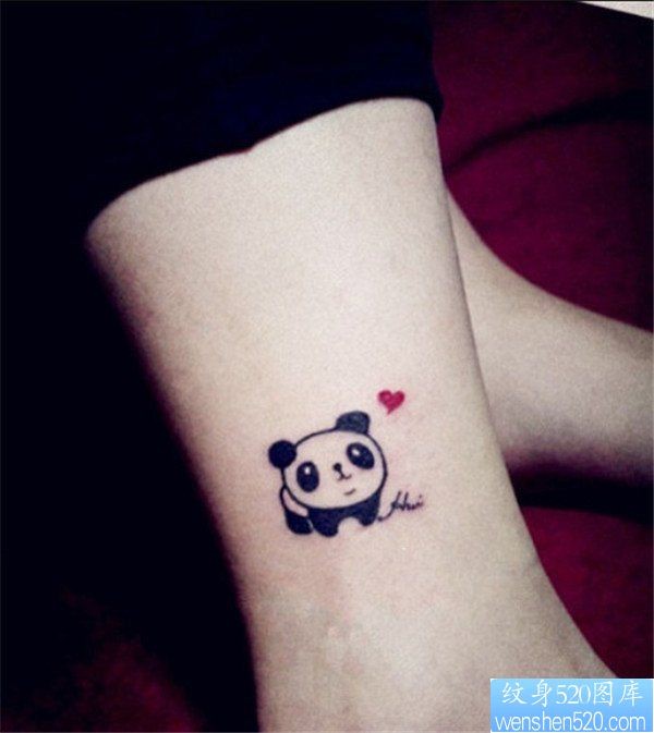 脚踝熊猫纹身图案