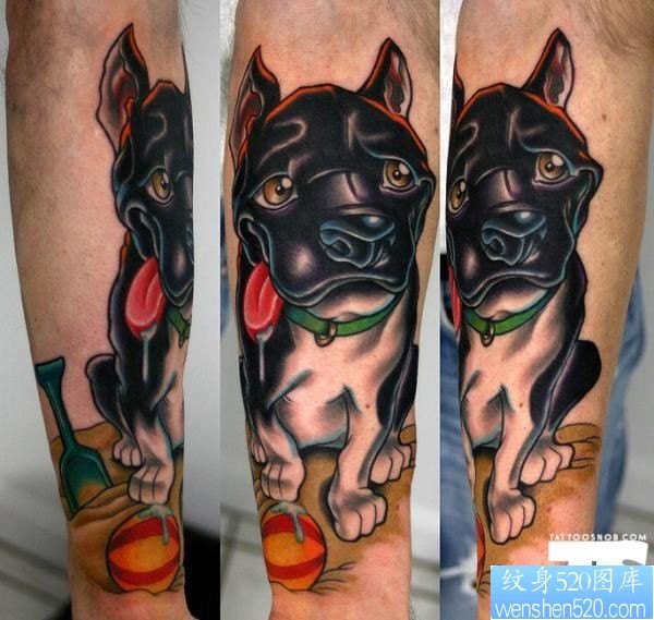 手部个性狗纹身图案