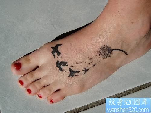 个性脚背蒲公英纹身图案