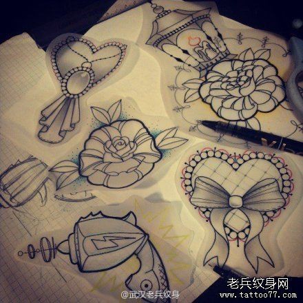 一款蝴蝶结花纹身手稿图案