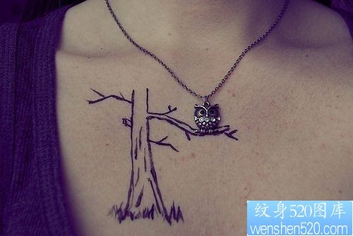 小清新女性胸部树纹身图案