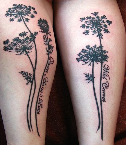 情侣手臂上的常青树纹身图案