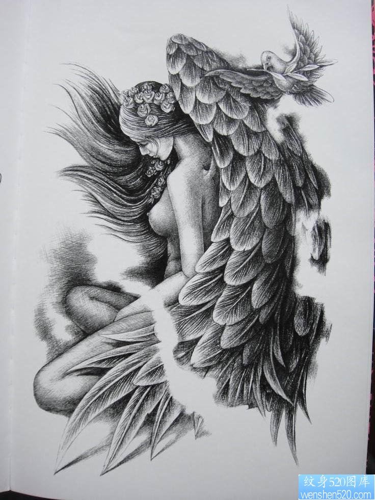 一款天使纹身图案