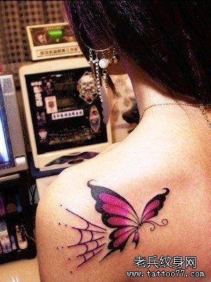 小清新背部女性个性蝴蝶纹身图案
