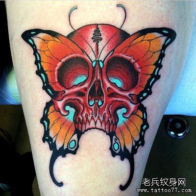 一款腿部蝴蝶骷髅纹身图案