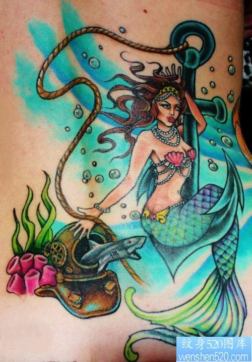 侧腰彩色美人鱼纹身图案