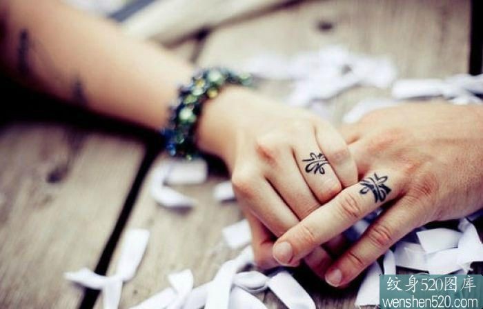 一组充满爱意的纹身套图
