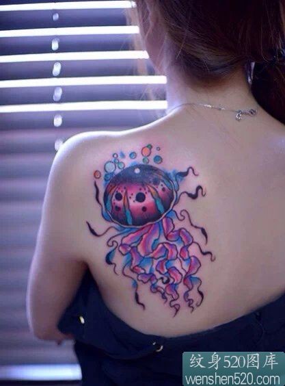 9张可爱好看的水母纹身图案