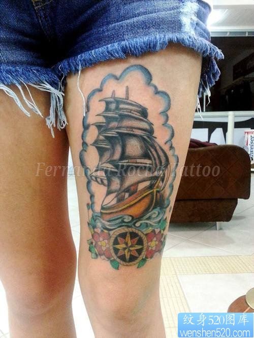 女性腿部帆船纹身图案