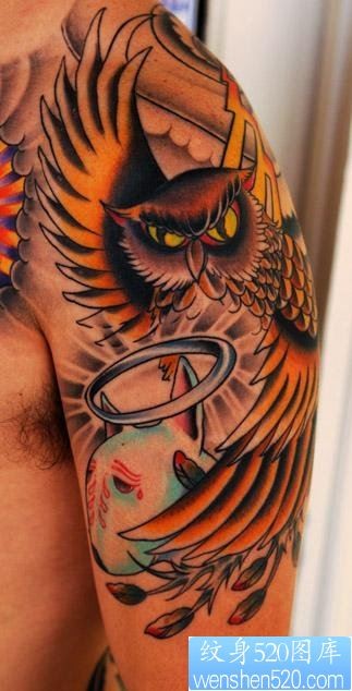 大臂猫头鹰和兔天使纹身图案