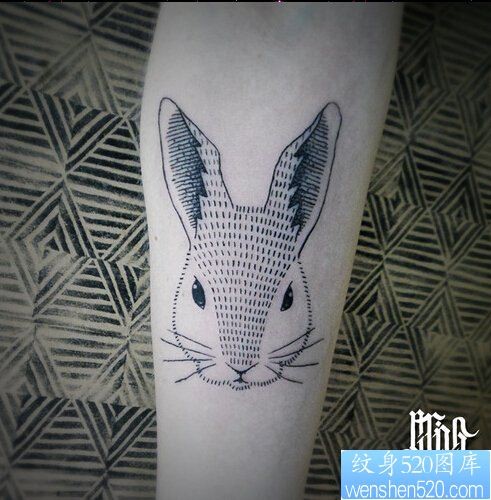 一款抽象兔子纹身图案