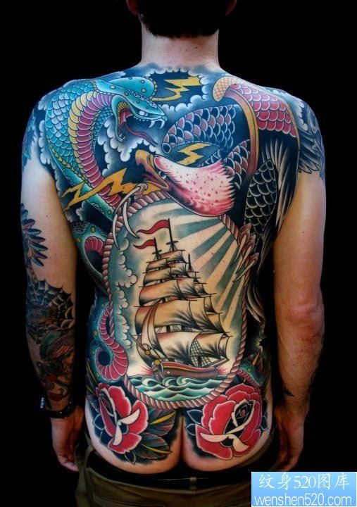 一款满背彩色帆船纹身图案