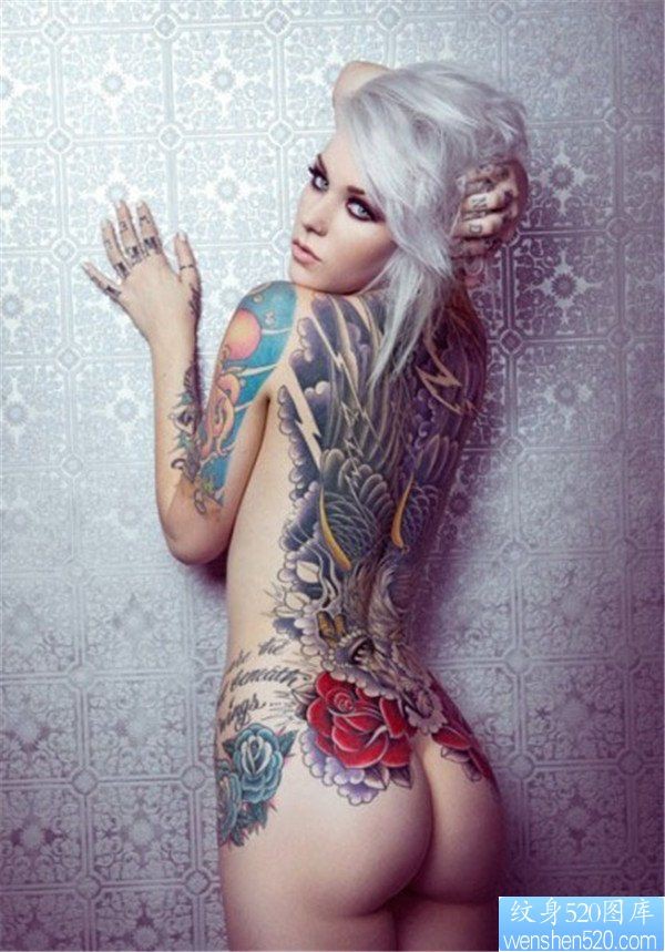 满背tattoo girl纹身图案