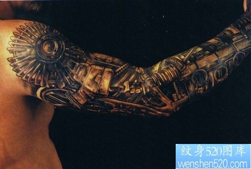一款手臂机械纹身图案