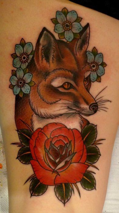 腿部个性狐狸花朵纹身