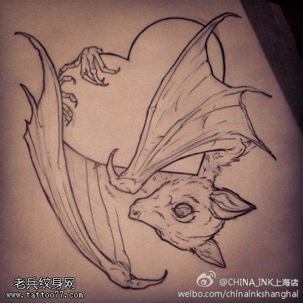 一款蝙蝠纹身手稿图案