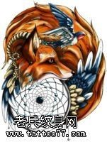 彩色狐狸捕梦网纹身手稿图片