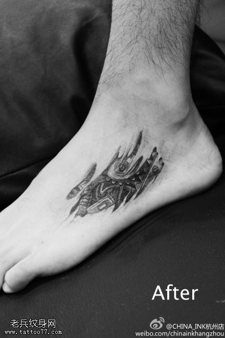 脚背机械纹身图案