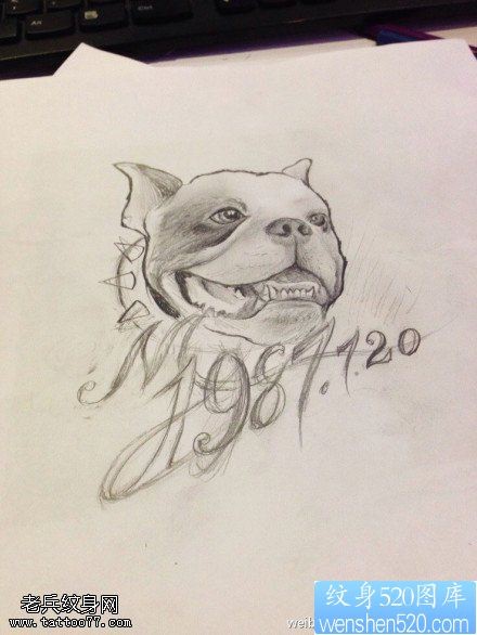 一款狗狗纹身图案