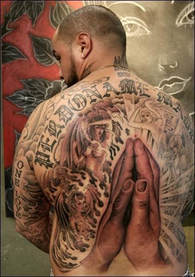 男士背部大气的满背纹身图案