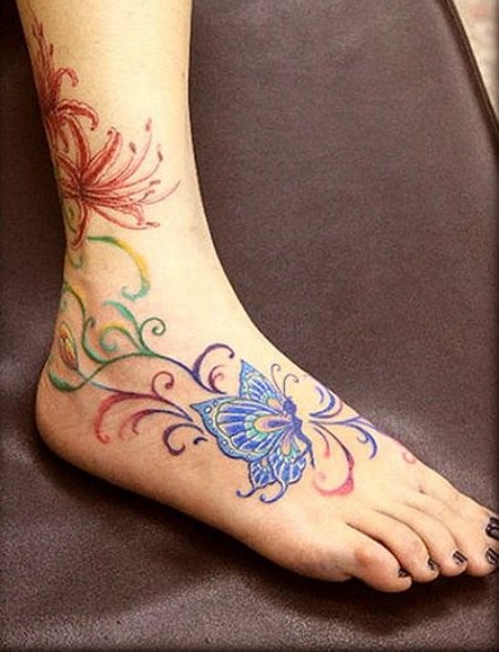 脚踝漂亮的花朵纹身图案