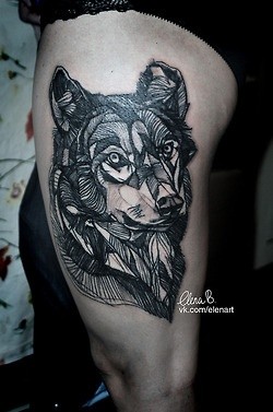 狼头纹身图案受到很多比较有思想的人的青睐
