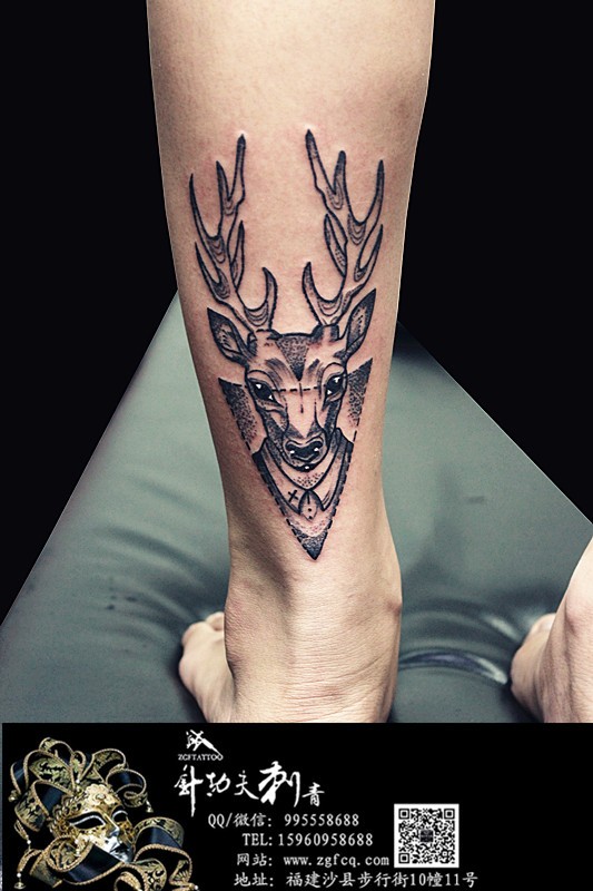 小腿后侧鹿时尚的纹身